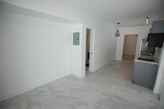 1112 NE 17th Terrace in Fort Lauderdale, FL - Building Photo - Building Photo