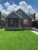 6847 Roe St in Cincinnati, OH - Building Photo