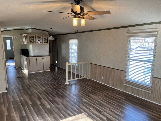 1100 Stonegate Dr in Auburn, AL - Building Photo - Building Photo