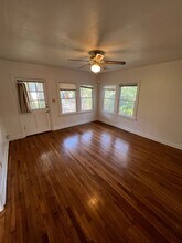 1304 Newning Ave in Austin, TX - Foto de edificio - Building Photo