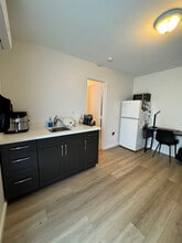 18311 NW 86th Ave in Hialeah, FL - Foto de edificio - Building Photo