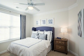 Kelly Highlands Apartments in Columbia, MO - Foto de edificio - Building Photo
