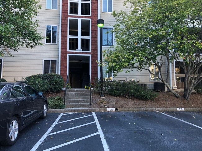 572 Emory Oaks Way in Decatur, GA - Building Photo - Building Photo
