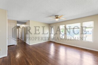 7429 W Frazier Ln in Wichita, KS - Building Photo - Building Photo