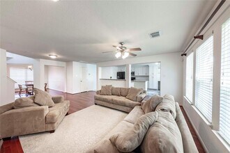 13907 Bonnetbriar Ln in Sugar Land, TX - Building Photo - Building Photo