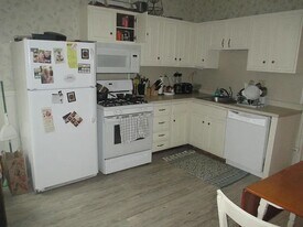 111 Saint Paul St, Unit 2R in Brookline, MA - Building Photo