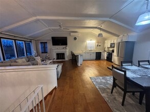 8 Lawson Ct in Binghamton, NY - Building Photo - Building Photo