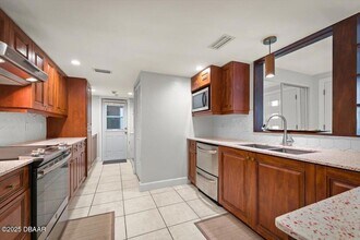 6 Tomahawk Trail in Ormond Beach, FL - Building Photo - Building Photo