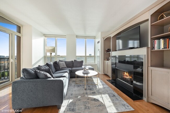 600 N Kingsbury St in Chicago, IL - Building Photo - Building Photo