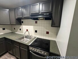 50 Franklin St, Unit 509 in Worcester, MA - Building Photo