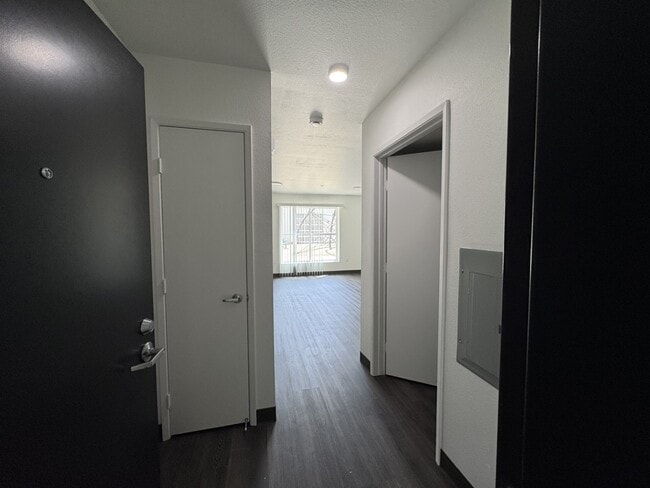 property at 3509 Vista Ln