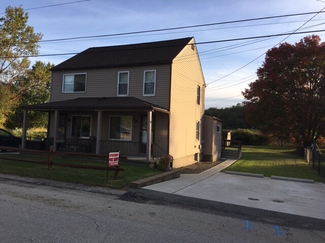 246 Leachman Rd in Whitney, PA - Building Photo - Building Photo