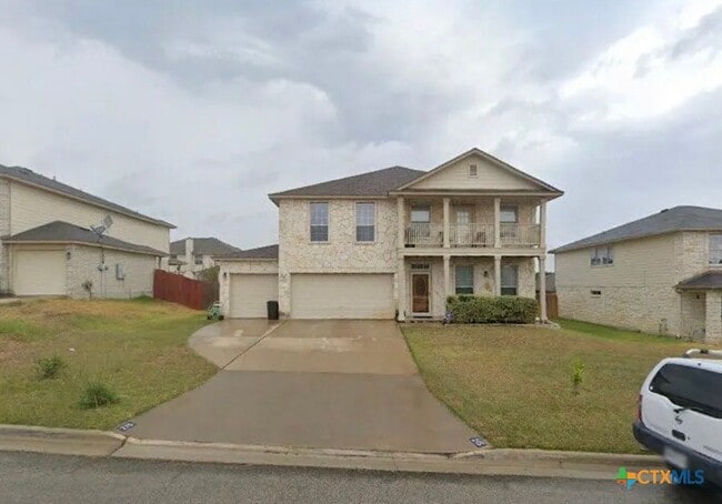 215 Lottie Ln