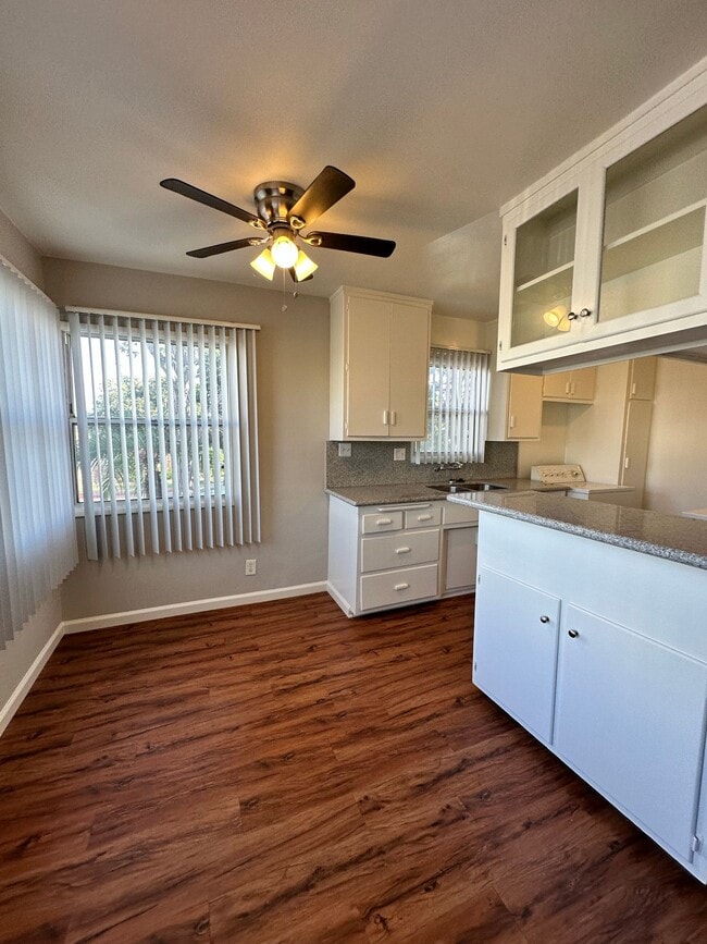 4640 E 4th St, Unit 4640