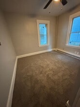 129 Congress Ave, Unit #1 in Waterbury, CT - Foto de edificio - Building Photo