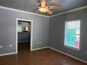 1916 Grainger St in Fort Worth, TX - Building Photo - Building Photo
