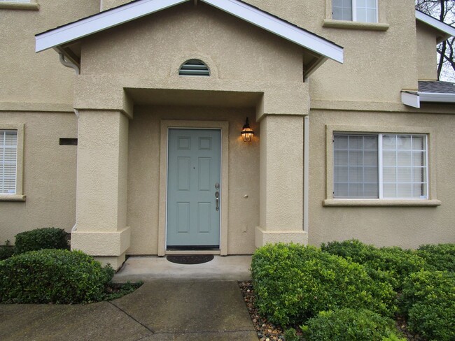 property at 142 Altamont Ct