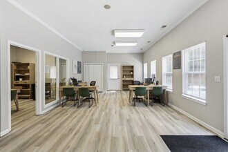 Aspen Pointe in Roswell, GA - Foto de edificio - Building Photo