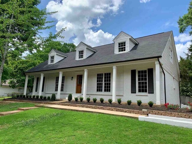 3069 Circle Gate Dr