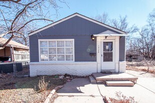 1928 Santa Fe S in Wichita, KS - Building Photo