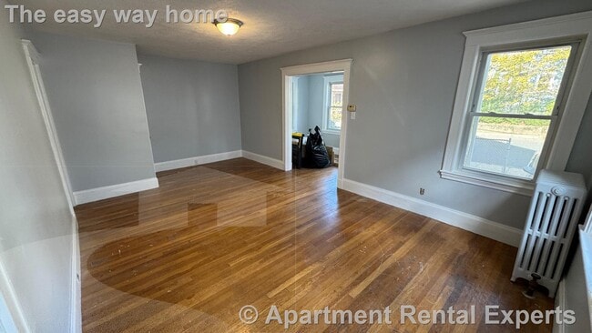 54 Hooker Ave in Somerville, MA - Building Photo - Building Photo