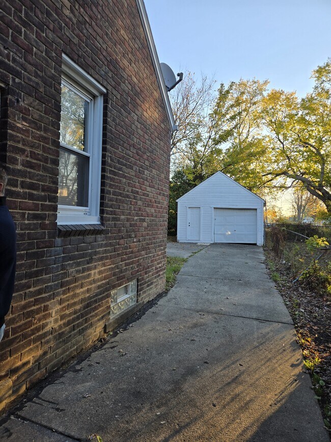 19758 Fairport St in Detroit, MI - Building Photo - Building Photo