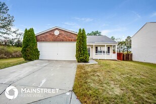 11100 Thousand Oaks Dr in Huntersville, NC - Building Photo