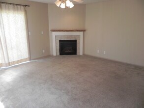 9840 N Lewis Ave in Kansas City, MO - Building Photo - Building Photo
