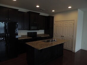 Walden Crossroads Apartment Homes in Mechanicsburg, PA - Foto de edificio - Building Photo