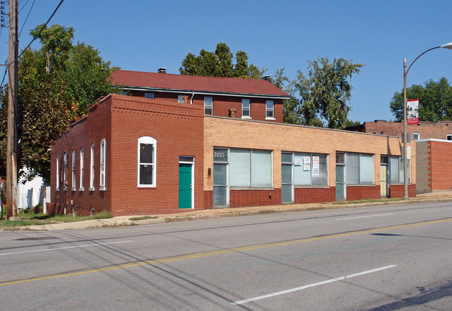 3659-3665 South Broadway in St. Louis, MO - Building Photo - Building Photo