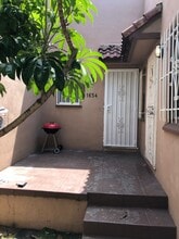 1654 W 25th St in Los Angeles, CA - Building Photo - Building Photo