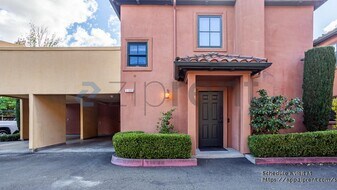 1165 Broadway in Sonoma, CA - Building Photo