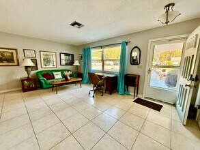 4439 Black Fox Dr in New Port Richey, FL - Foto de edificio - Building Photo