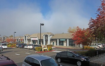 6811-6851 Douglas Blvd in Granite Bay, CA - Building Photo - Building Photo