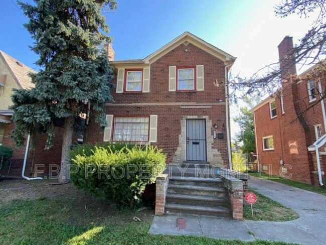 property at 14914 Marlowe St