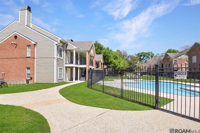 property at 141 E Boyd Dr