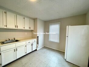 103 Buttonwood St, Unit 2 in Boston, MA - Foto de edificio - Building Photo