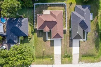 8575 99th Ct in Vero Beach, FL - Building Photo - Building Photo