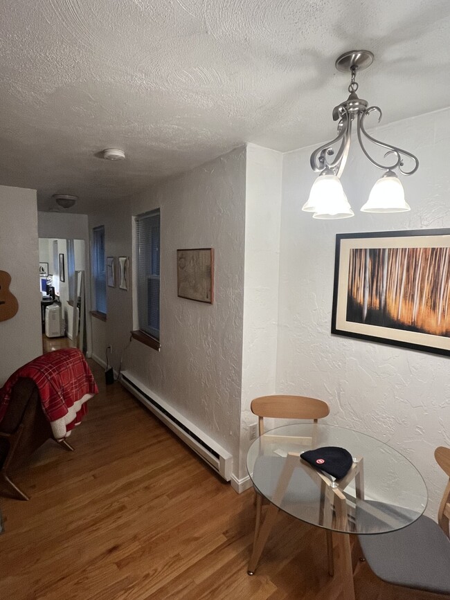 153 Salem St, Unit 2 in Boston, MA - Foto de edificio - Building Photo