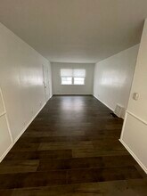 334 W Alameda Ave, Unit 2 in Burbank, CA - Foto de edificio - Building Photo