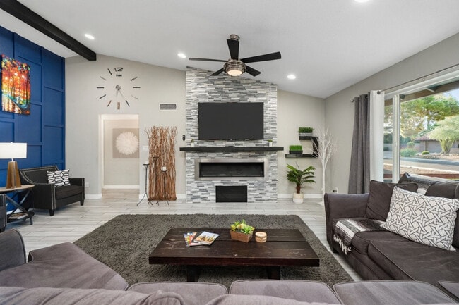 property at 5355 E Kings Ave