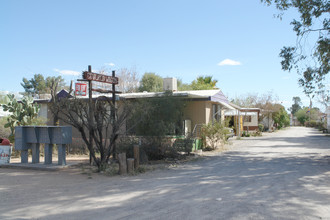 Covered Wagon in Tucson, AZ - Foto de edificio - Building Photo