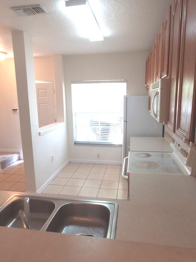 219 Weymouth Dr in Davenport, FL - Building Photo - Building Photo