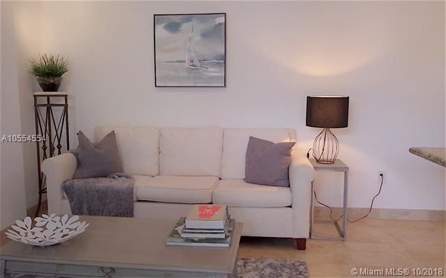 949 Pennsylvania Ave-Unit -307 in Miami Beach, FL - Building Photo - Building Photo