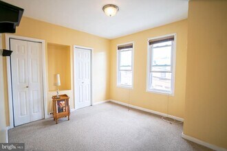 2500 E Oakdale St in Philadelphia, PA - Building Photo - Building Photo