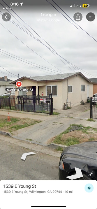 1539 E Young St in Wilmington, CA - Building Photo