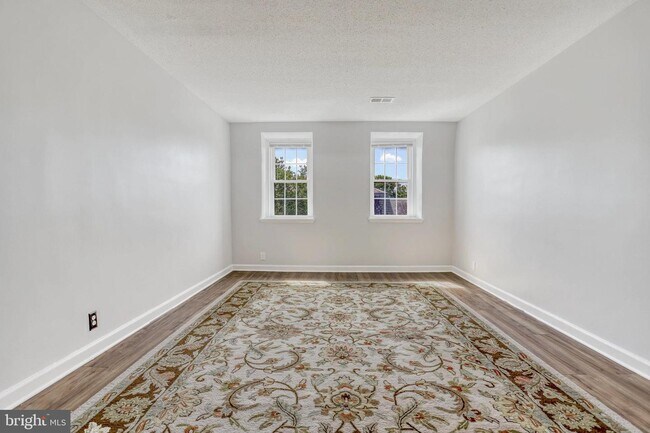 3007 S Buchanan St-Unit -C1 in Arlington, VA - Building Photo - Building Photo