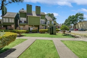 9815 Walnut St in Dallas, TX - Building Photo - Building Photo