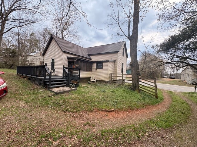 462 Whitehall Rd in Athens, GA - Building Photo - Building Photo