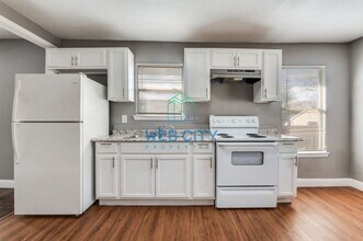 1323 Grinnell St in Dallas, TX - Building Photo - Building Photo